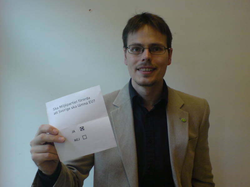 Max Andersson röstar Ja i medlemsomröstningen om att behålla utträdet.